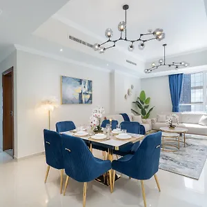 Apartment Dunya Tower Luxury And 2 Min Walk To Mall And Burj Khalifa In Heart Of Downtown, Dubai